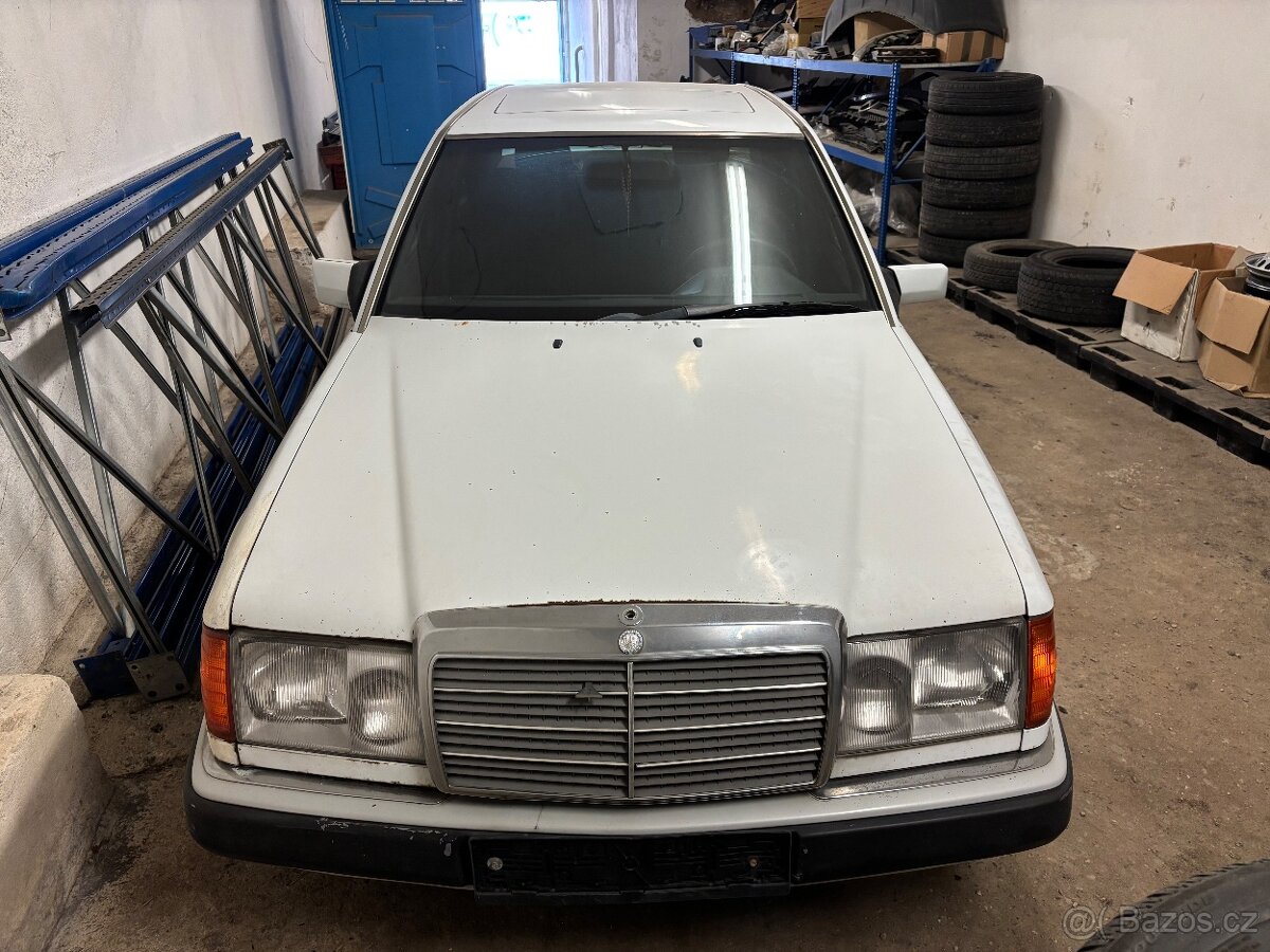 Mercedes W124 200E - 2