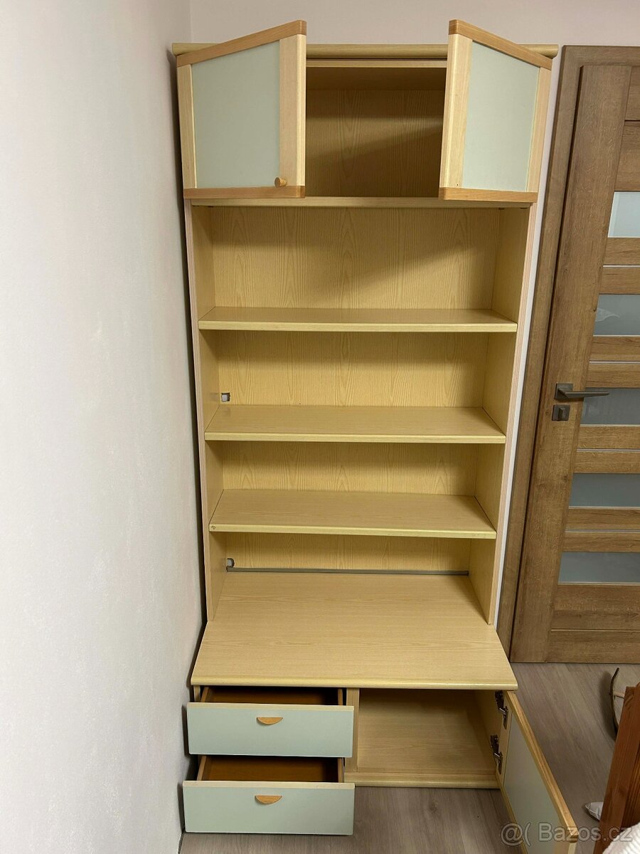 Skříň s otevřenými policemi - knihovna - 2