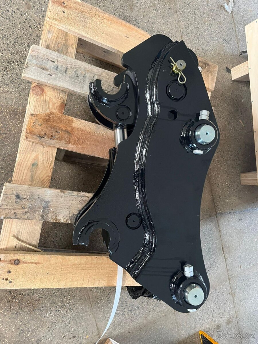 Hydraulický rychloupínač JCB 3CX 4CX 8060 8080 - 2