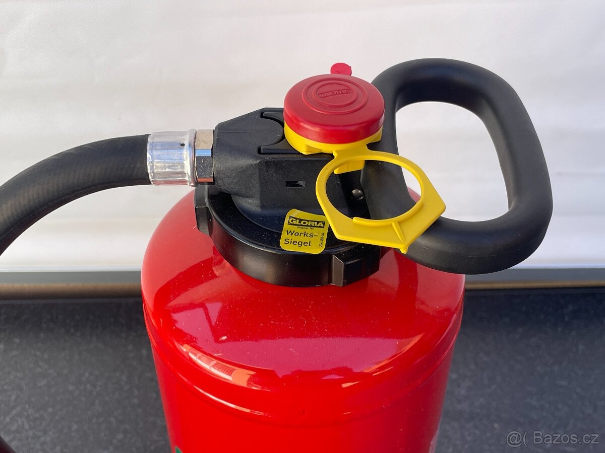 Pěnový hasicí přístroj 6l Gloria - 2