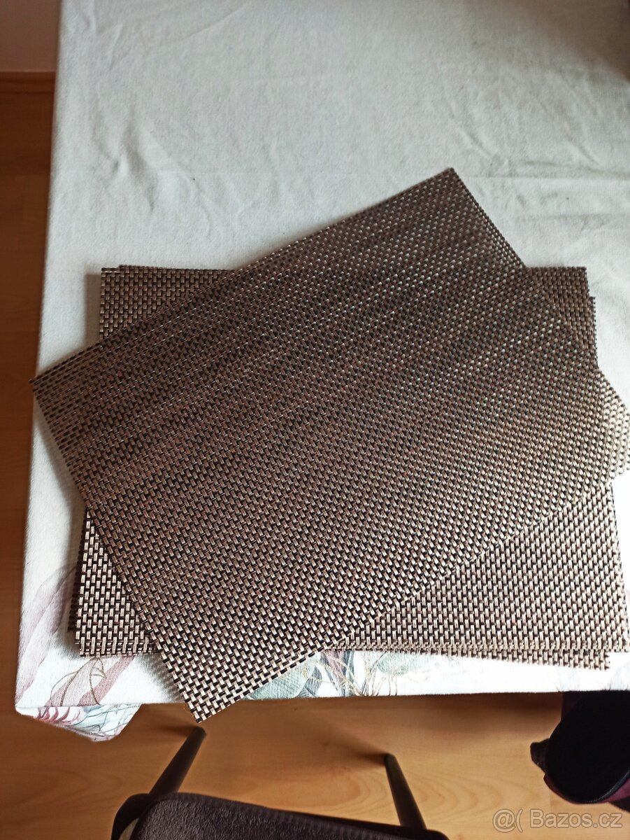 7 kusů krásné prostírání - 2