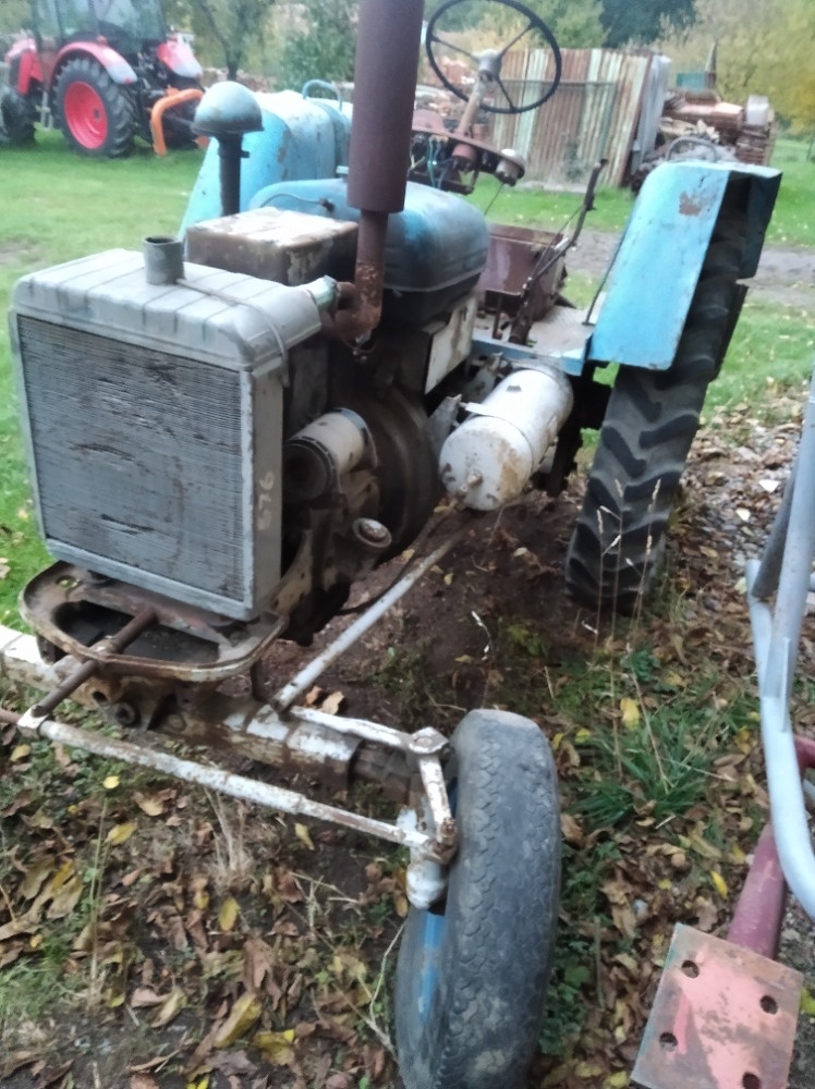 Prodám ZETOR25K-35000,- - 2