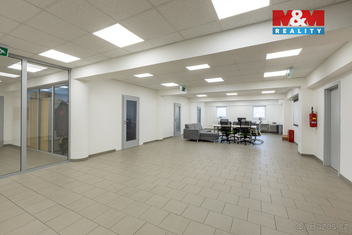 Pronájem kancelářského prostoru, 166 m², Louny, ul. Březinov - 2