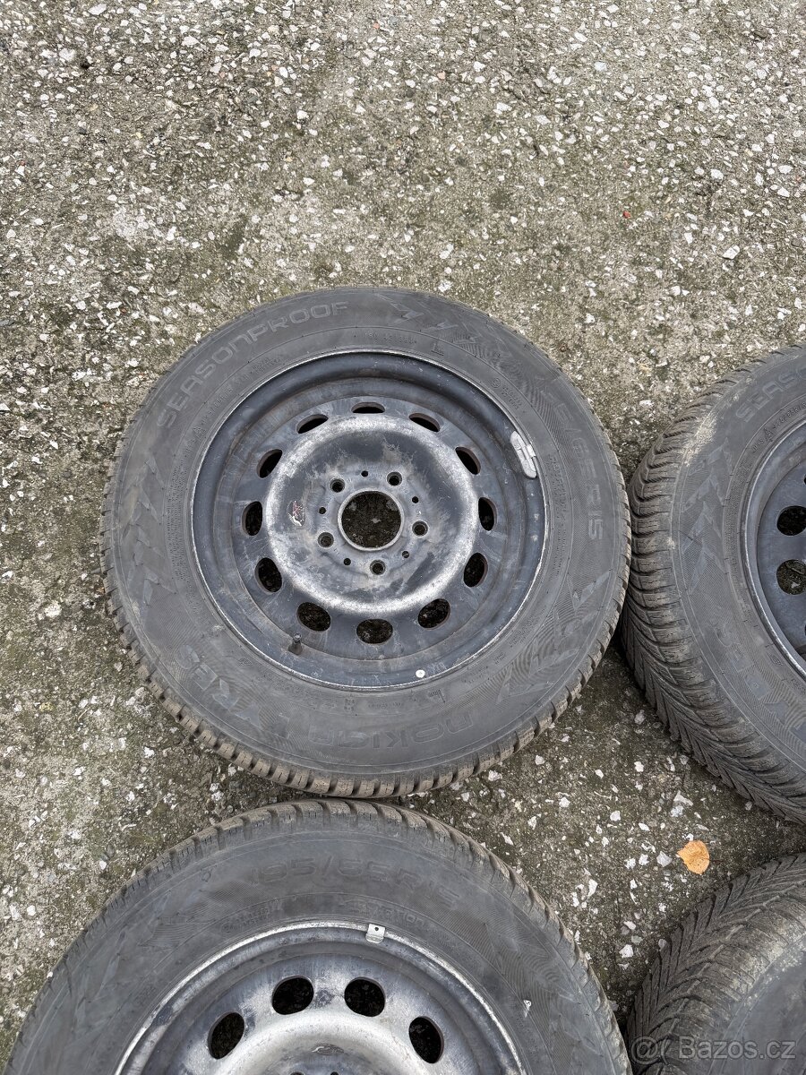 Zimní sada BMW - 5x120 - 195/65/15 vzorek 7,5mm - 2
