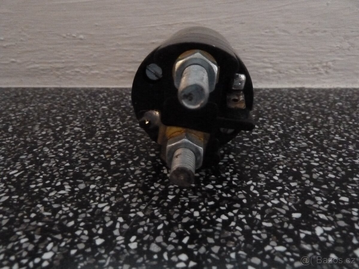 Trabant cívka startéru 6 Voltů - 2