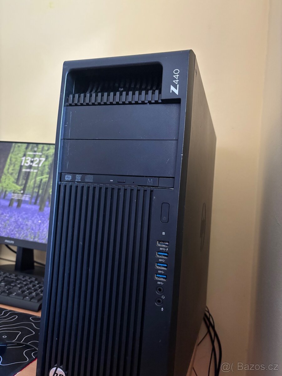 Počítač HP Z440 - 2