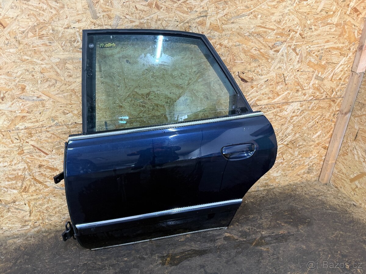 NASTROJENÉ LEVÉ ZADNÍ DVEŘE AUDI A8 D2 - 2