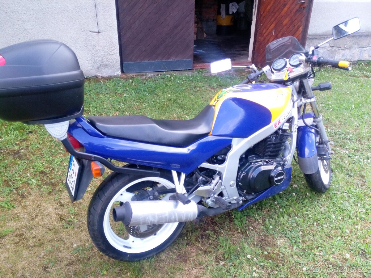 Suzuki GS 500 - 2