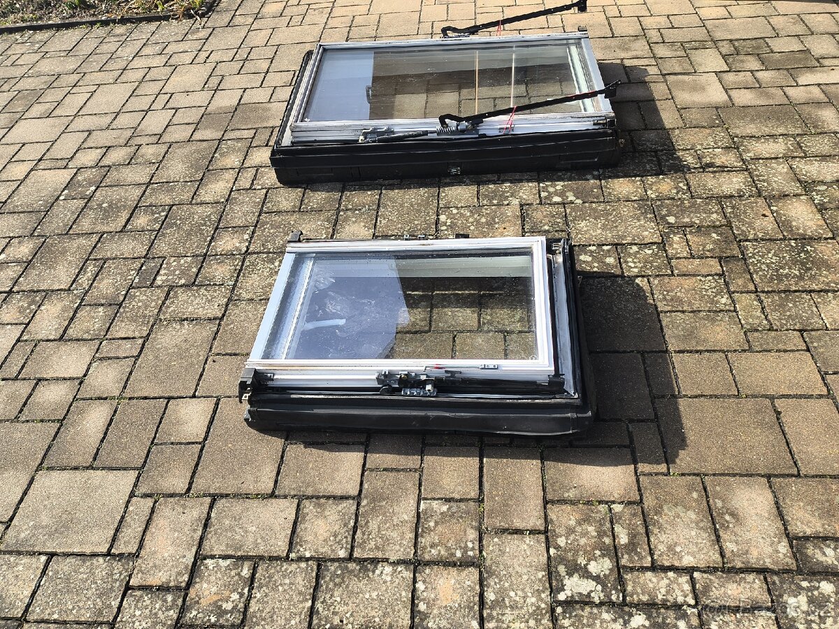 Střešní okna 054/078 + 074/118 - 2