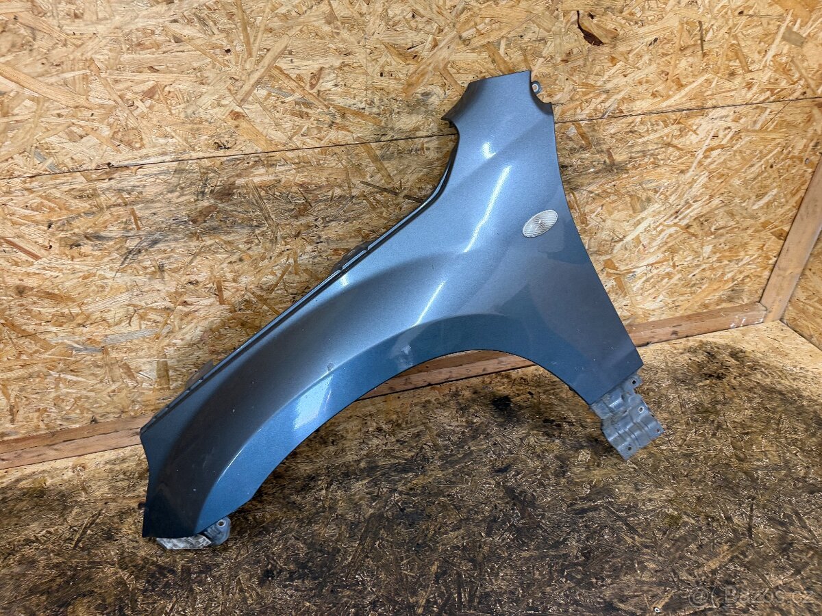 LEVÝ PŘEDNÍ BLATNÍK SUZUKI GRAND VITARA ZY4 - 2