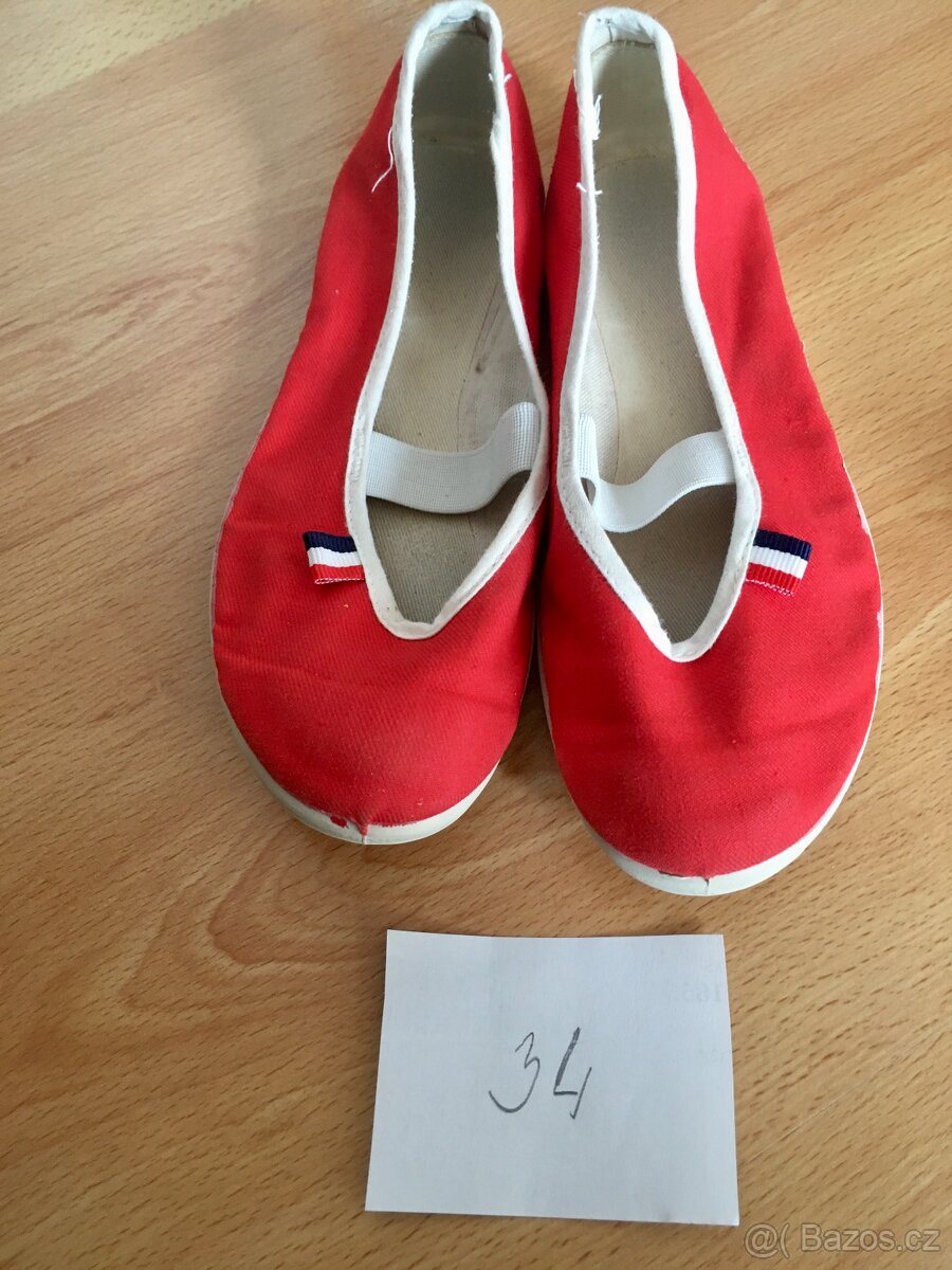 Cvičky do tělocviku - vel.: 29, 32, 34, 35, 36 - 2