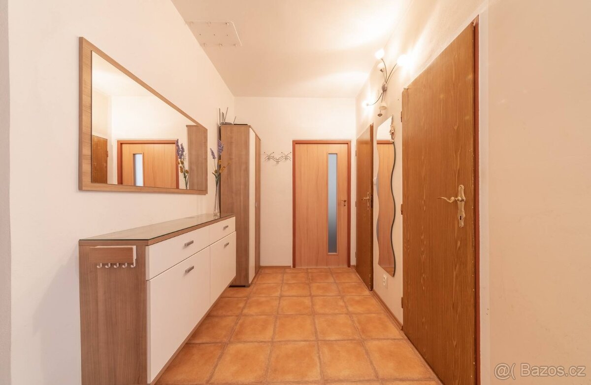 Pronájem bytu 2+kk balkónem, Olomouc - 2