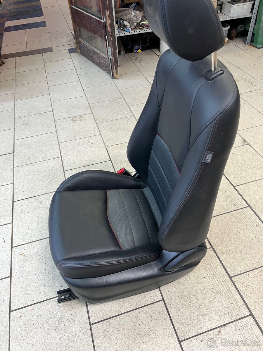 Sedačka Mazda CX3 - 2