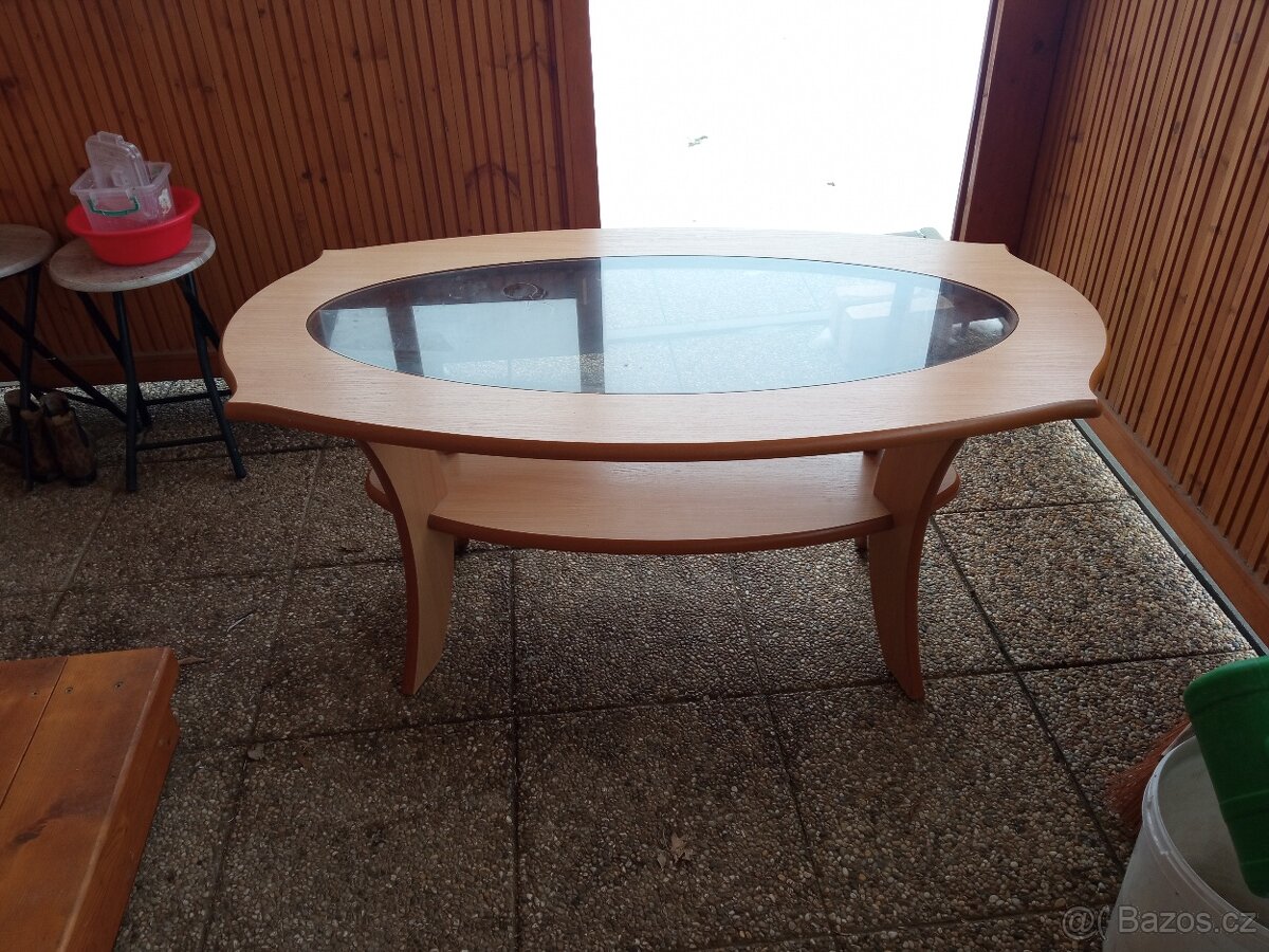 Konferenční stolek - 2