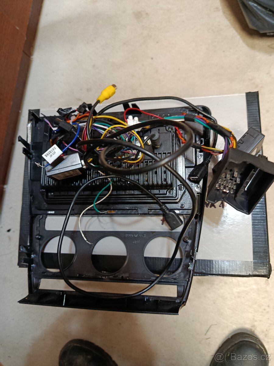 2DIN rádio Škoda Octavia 2 - 2