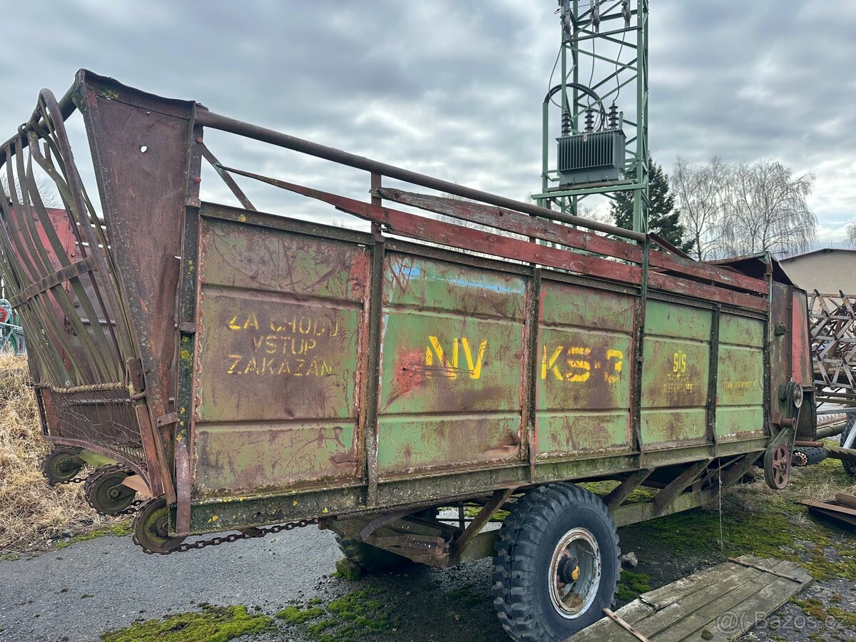 Návěs krmný STS Olbramovice - 2