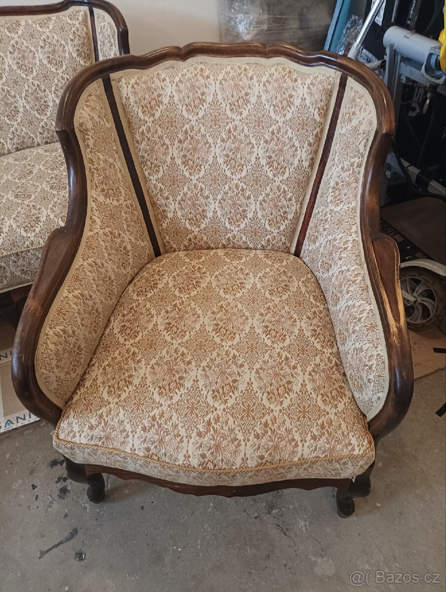 Pohovka a dve křesla - 2