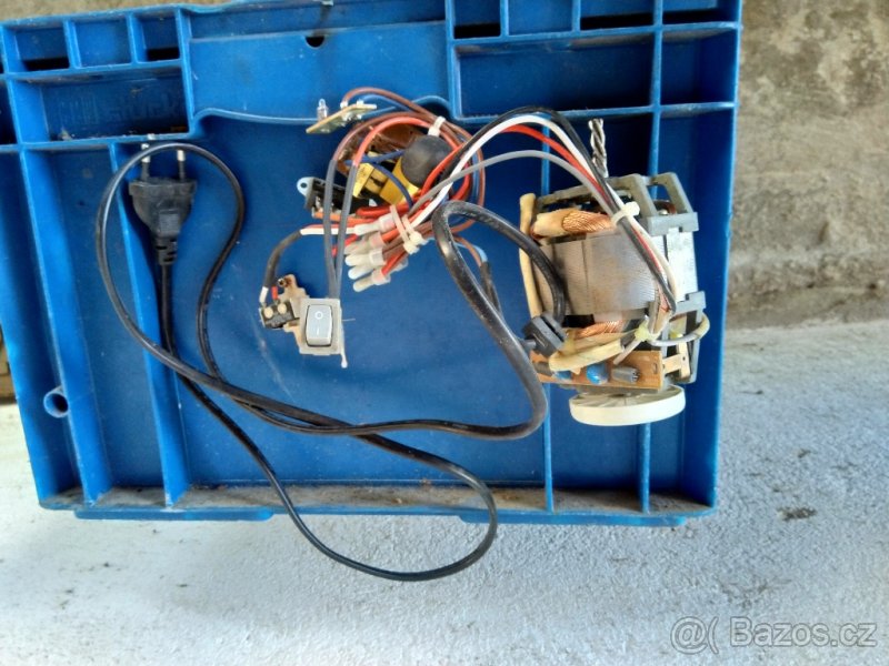 Elektromotorek 230V - 2