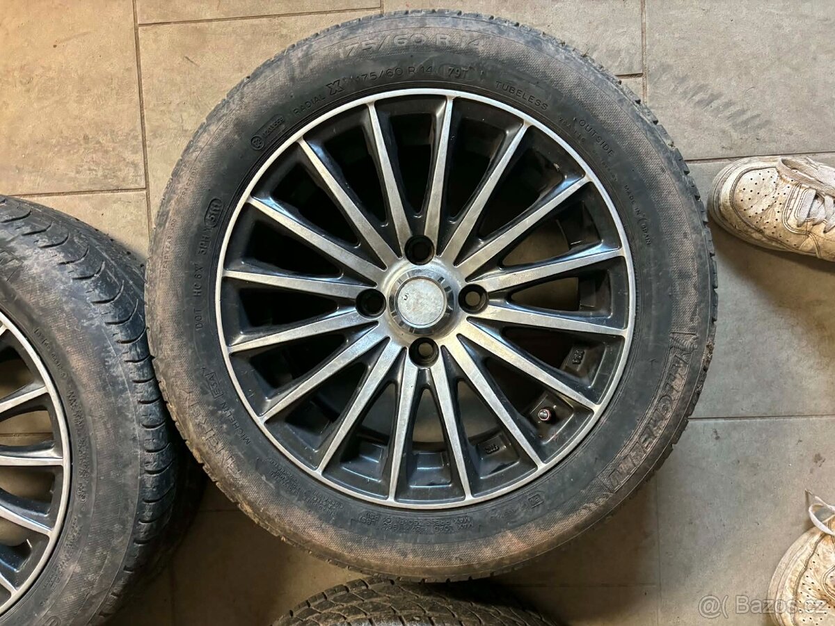 4x100 R14 - 2