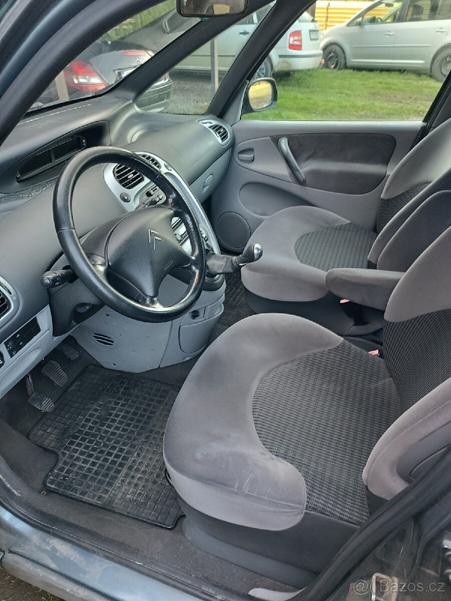 Citroen Xsara Picasso 1.6 16V - 2