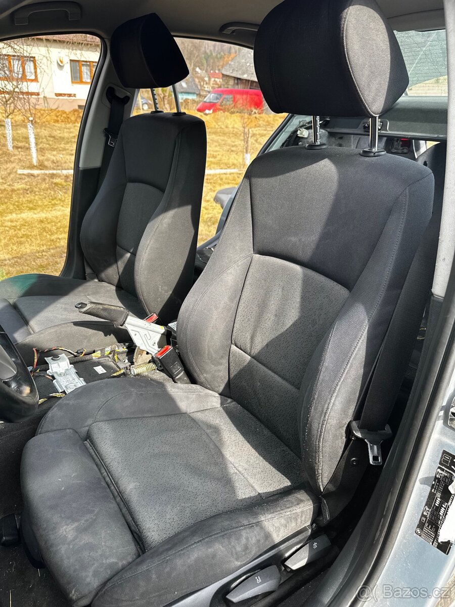 Sedačky BMW E90 - 2