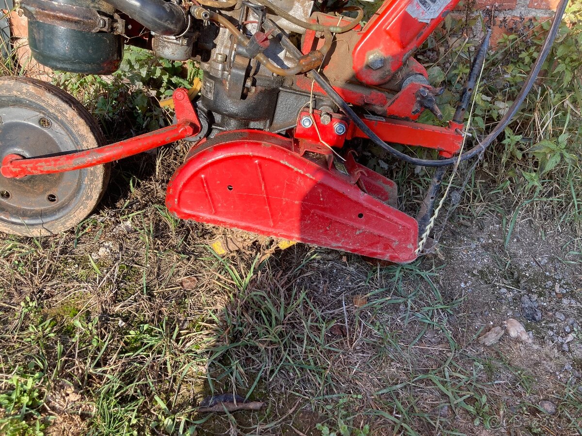 Plečka, okopávačka - 2