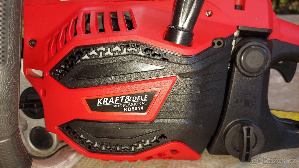 Benzínová řetězová pila - 2