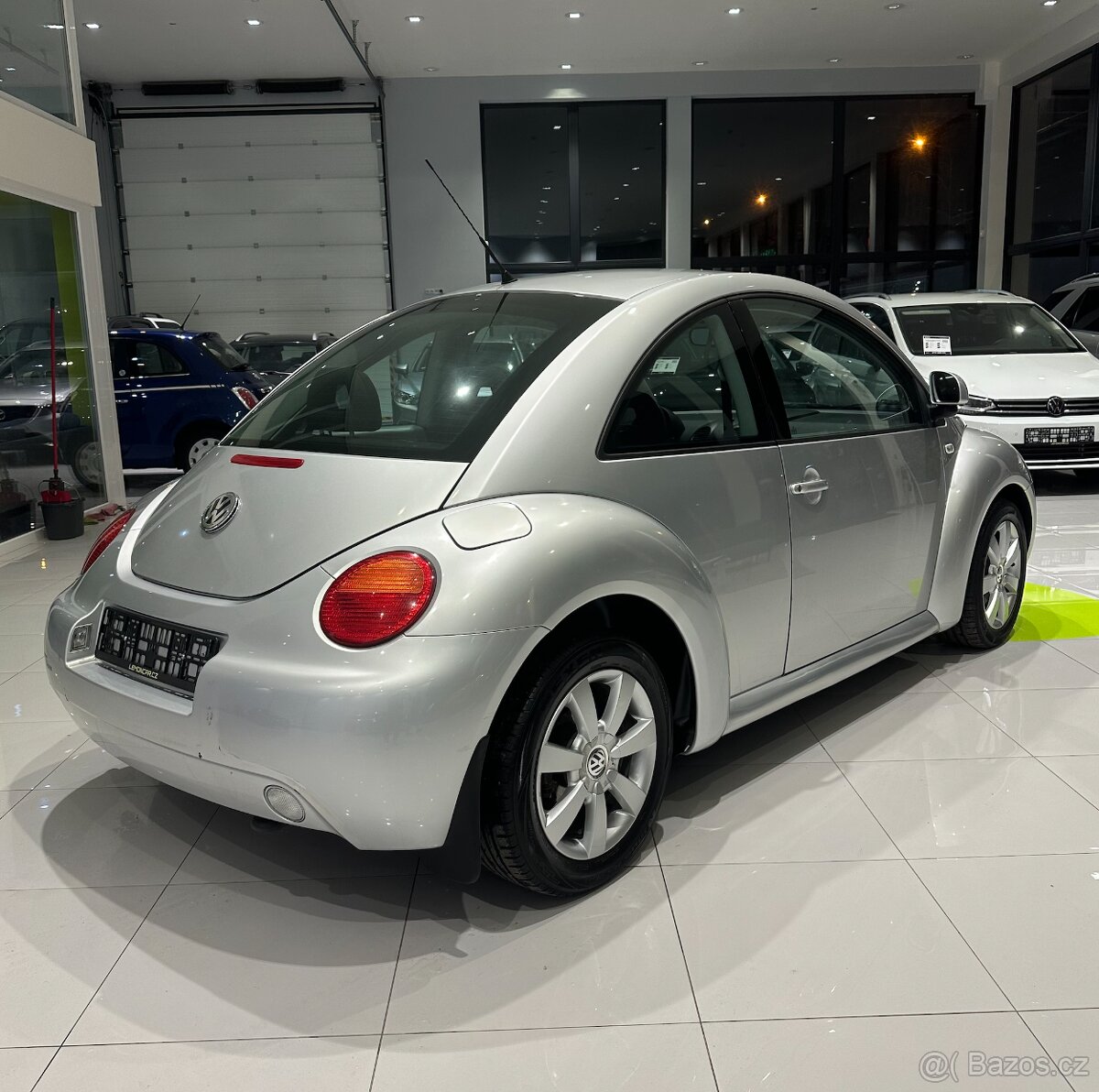 Volkswagen New Beetle, 2.0 Benzin Ojeté, 7/2000, 153 400 km - 2