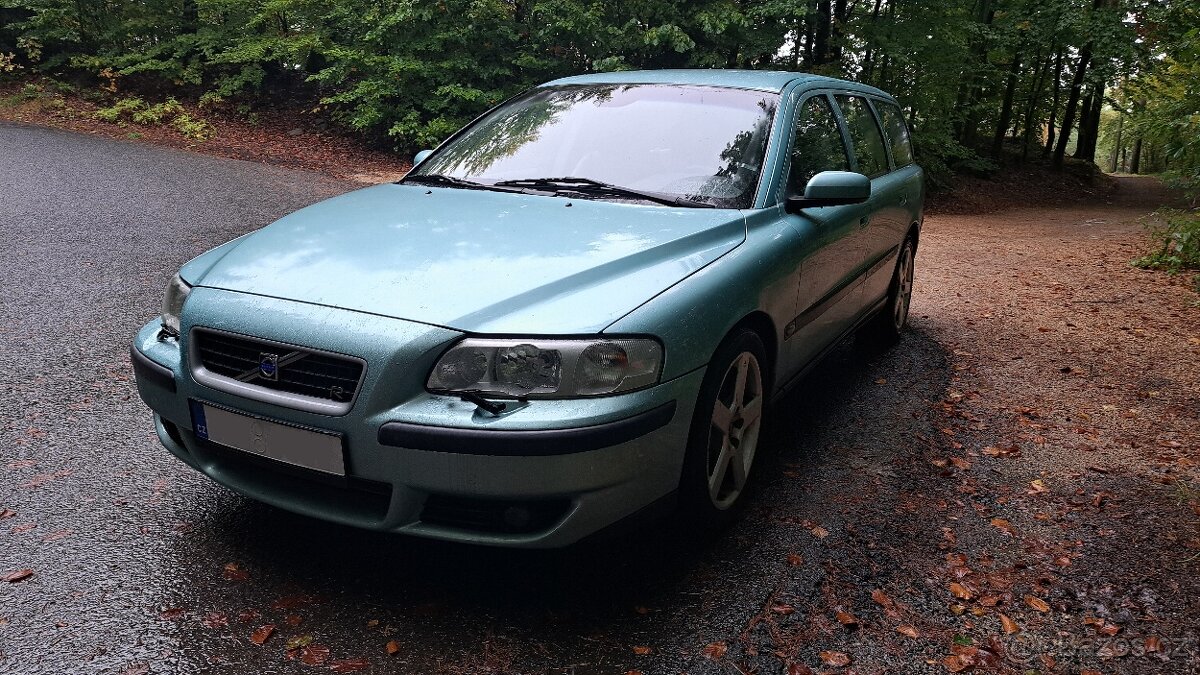 V70 R 220kw, 4x4 manuál, 158 tis km. - 2