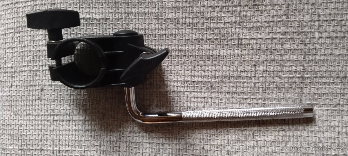 Držák padu Roland. - 2