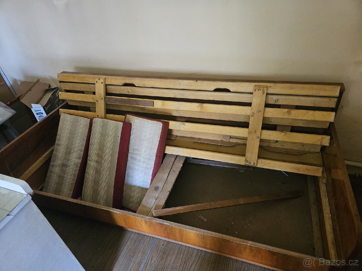Rozkládací gauč, bez matrací - 2