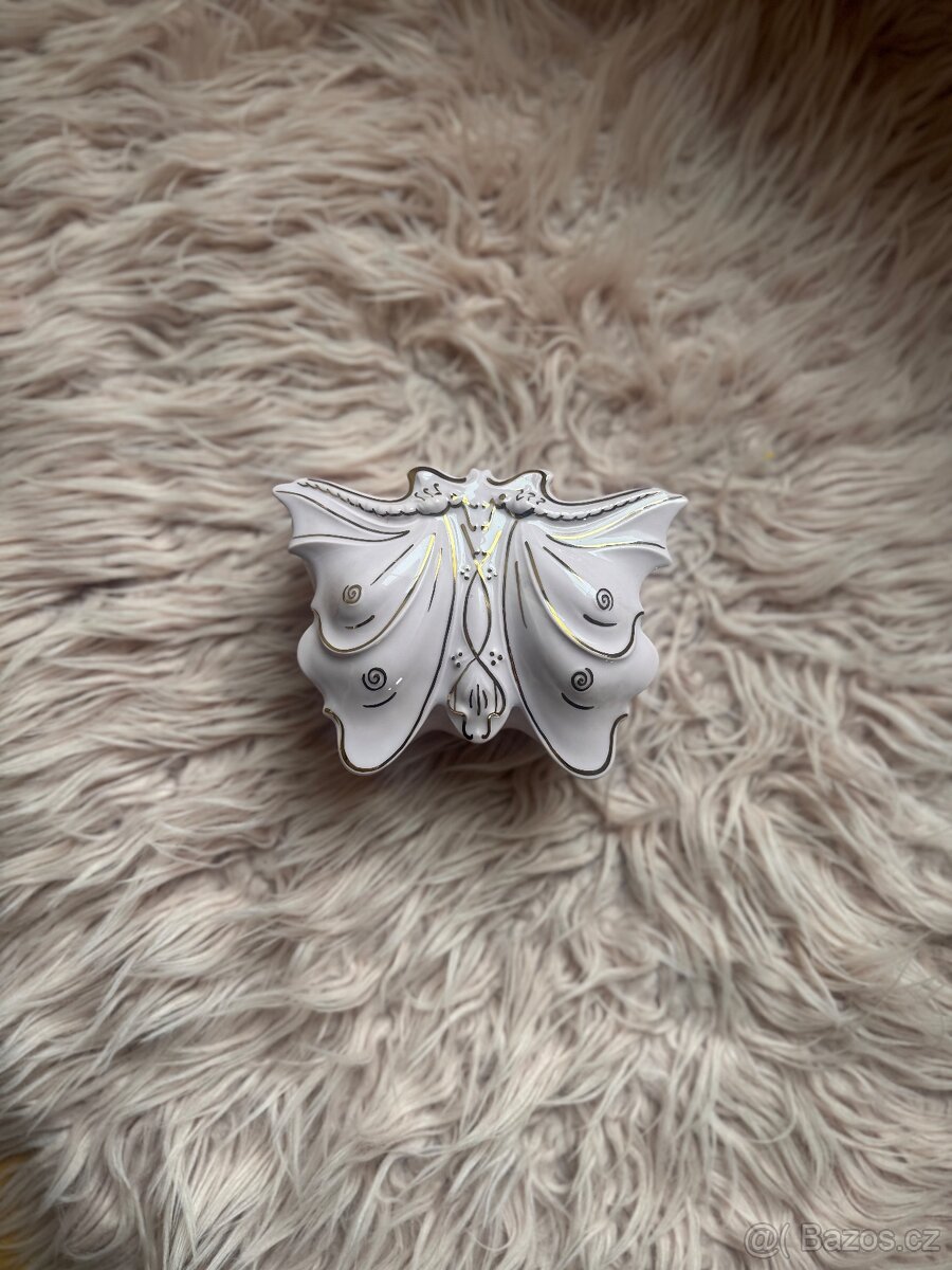 Růžový porcelán dóza Motýl - 2