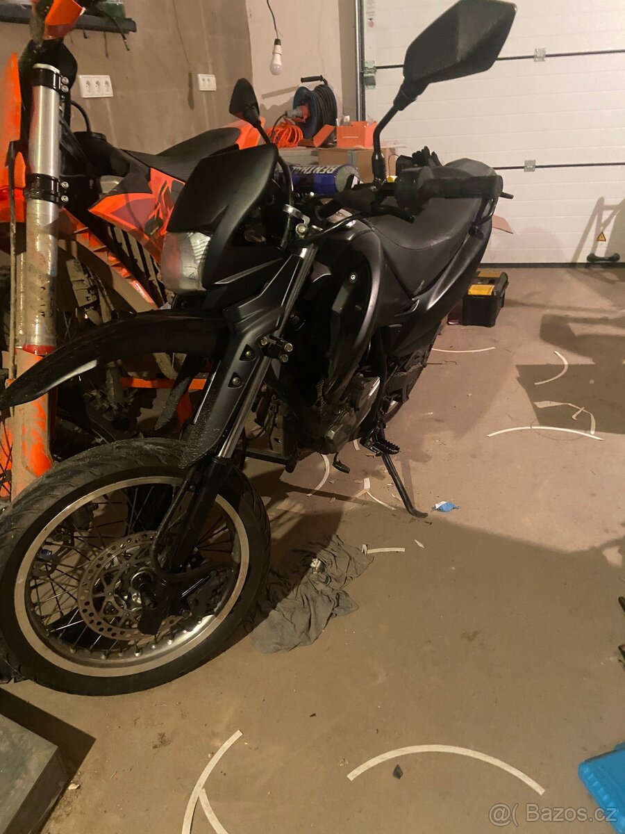 Suzuki dr sm 2011 motard - 2