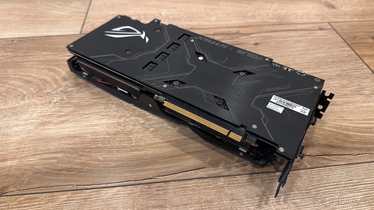 ASUS ROG STRIX RTX 2070 - 2
