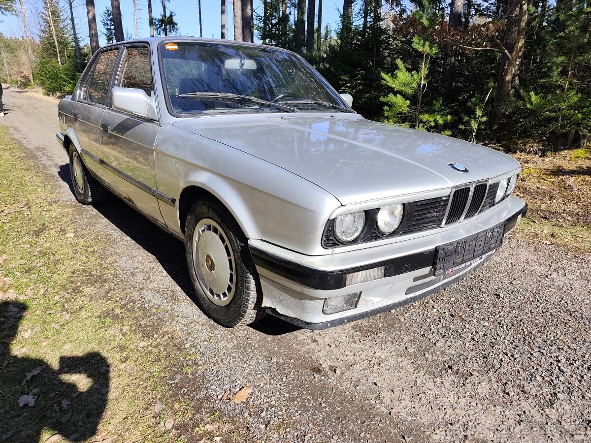 Bmw e30 318i - 2