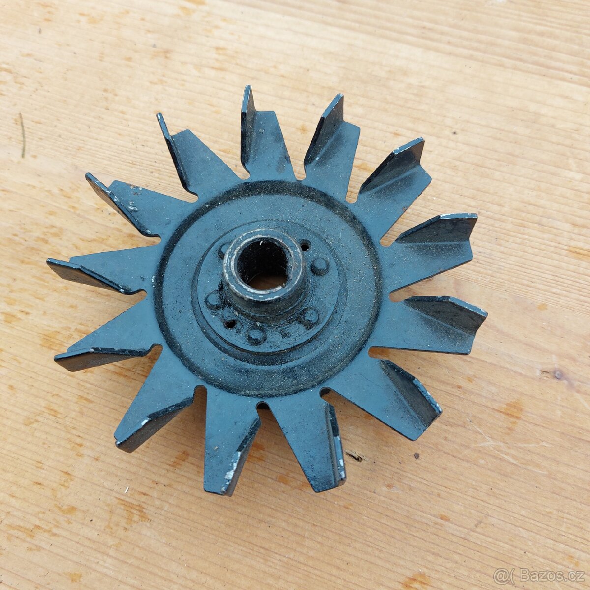 Moskvič řemenice, dynamo. - 2