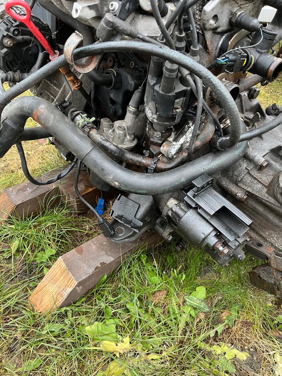 VW Golf 3 motor 1.6 AEK - 2