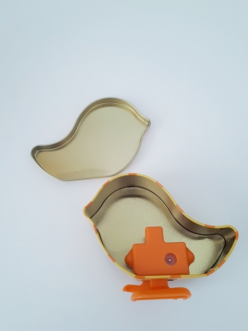 PLECHOVÁ KRABIČKA • KUŘÁTKO NA KLÍČEK - 2