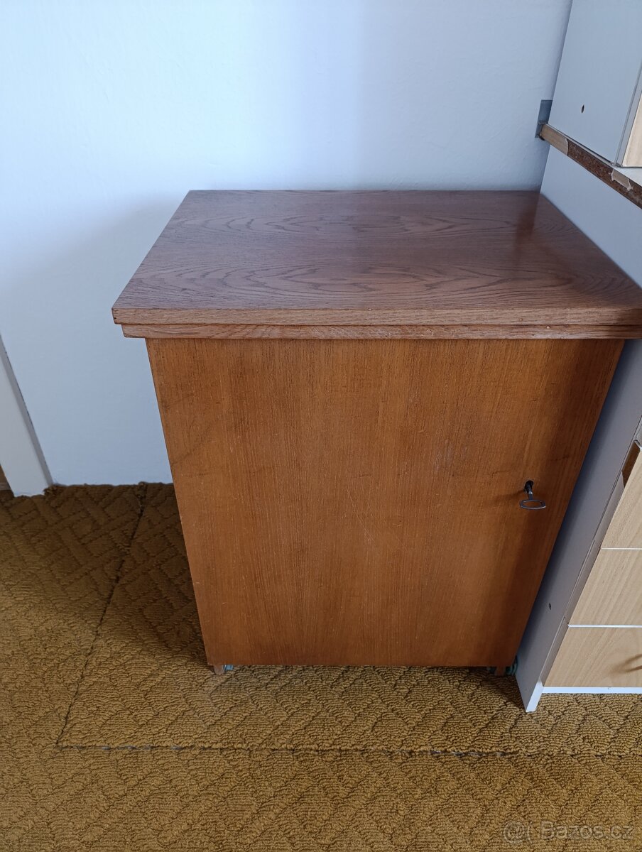 Šicí stroj Veritas - 2