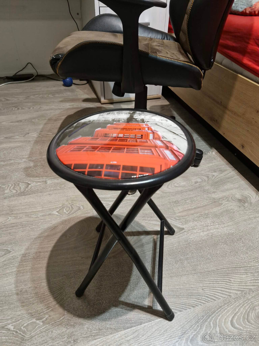 Stolička s motivem ulice Londýn - 2