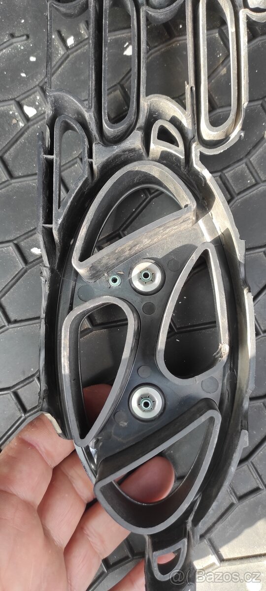 Znak do přední masky - 2