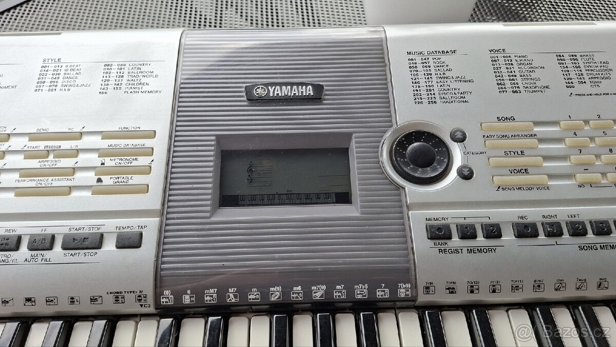 Klavesy Yamaha PSR 403 - 2
