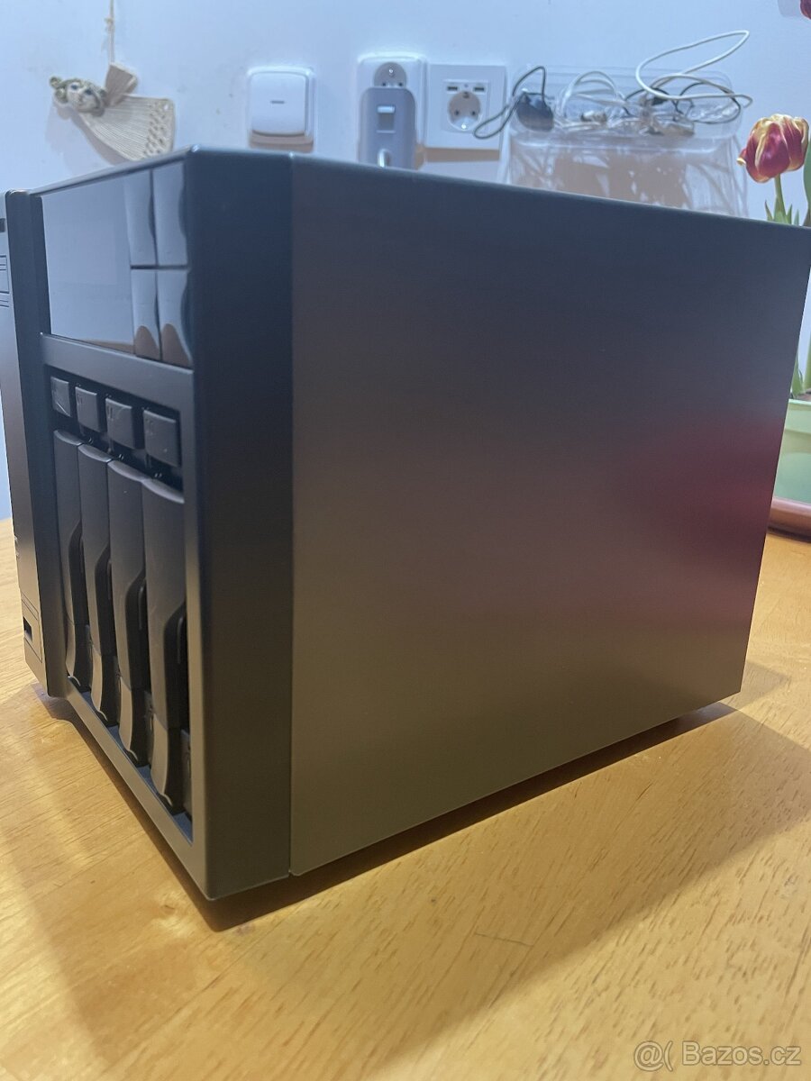 Asustor AS-6204T NAS - 2