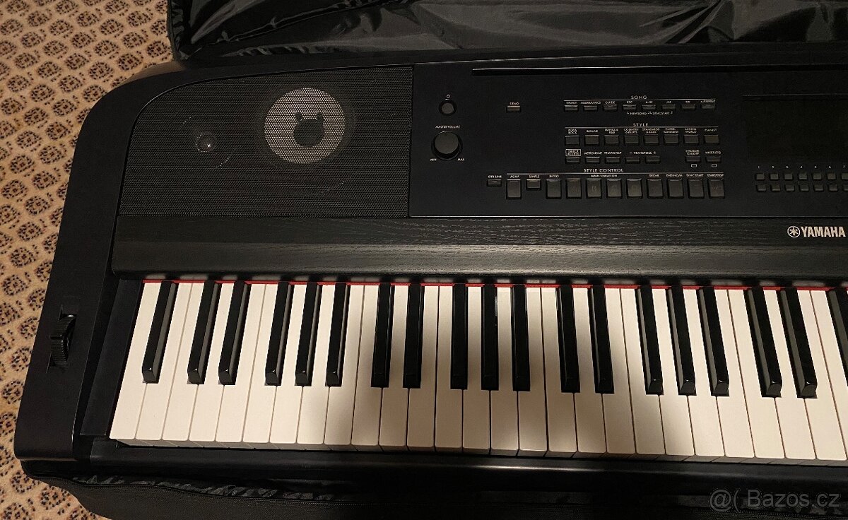 Digitální piano Yamaga DGX-670 - 2
