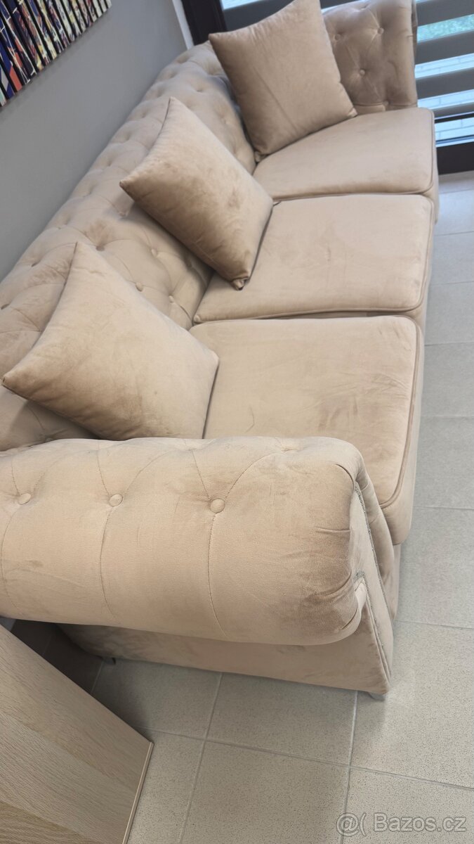 Prodám luxusní sametovou pohovku v béžové barvě – výborný st - 2