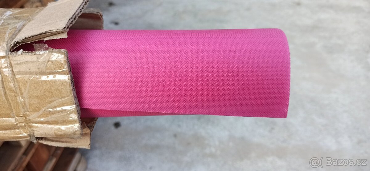 Fotografické pozadí - tmavě růžové - 2