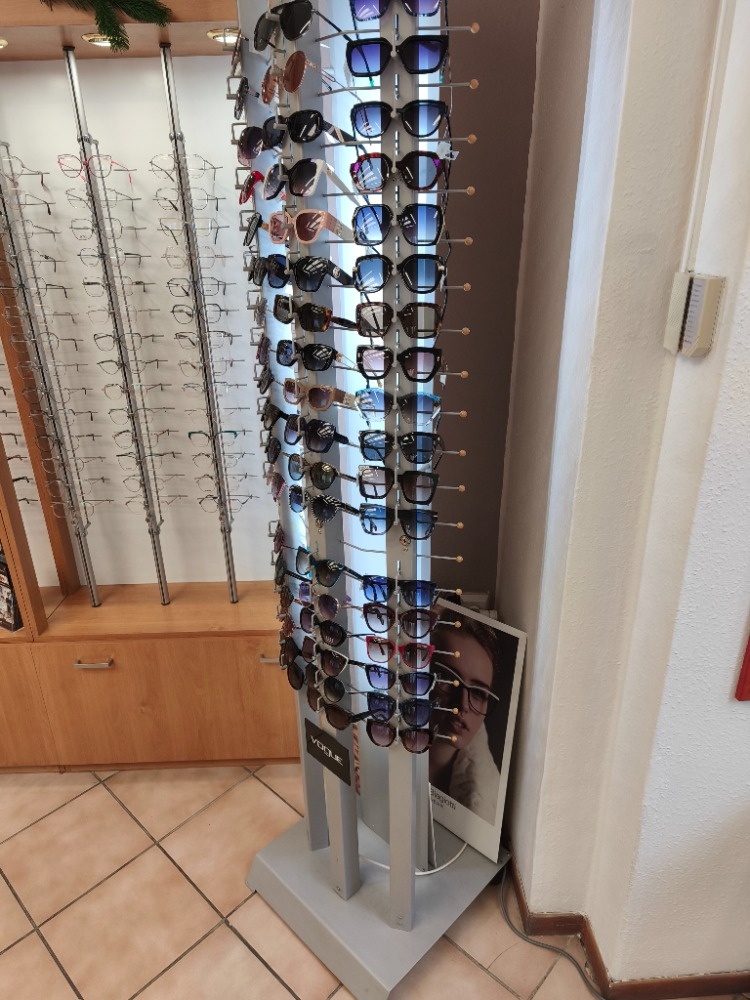 Trojitý stojan na obruby - 2