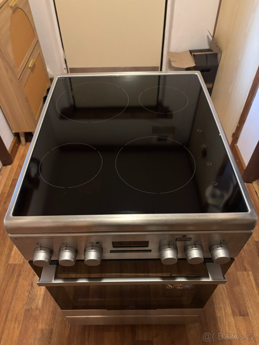 Indukční sporák Electrolux EKI54970OX. Rozbalený, nepoužitý - 2