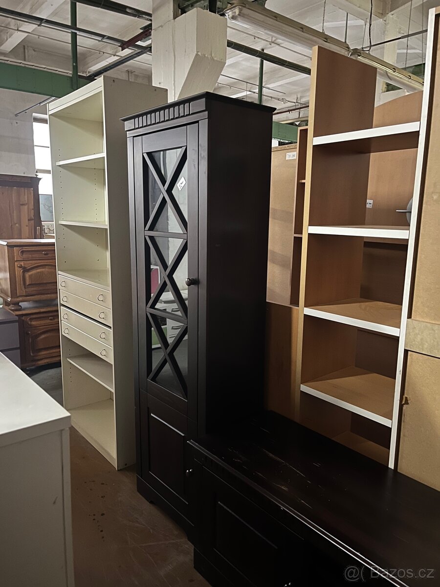 Set ( 2 vitríny a televizní stolek) - 2