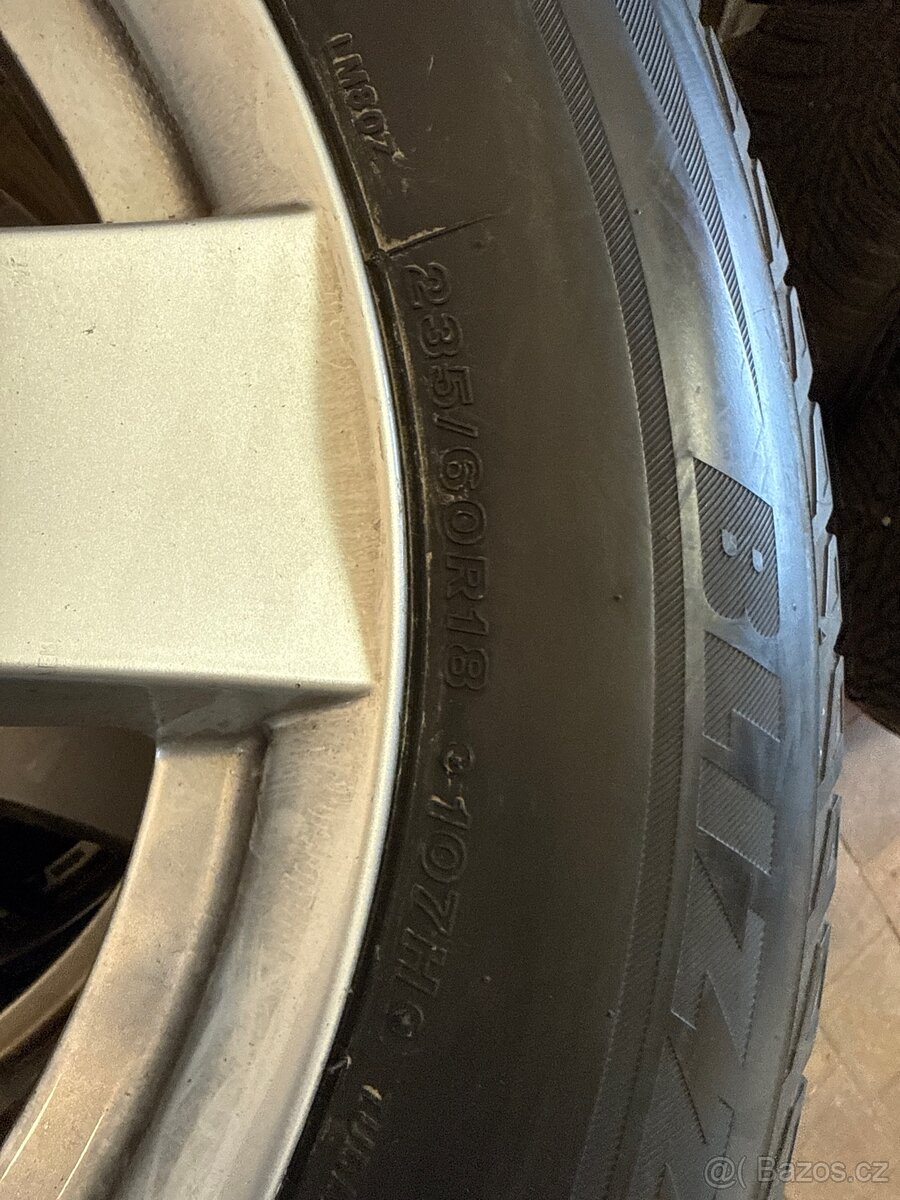 Renault Espace 235/60R18 - 2